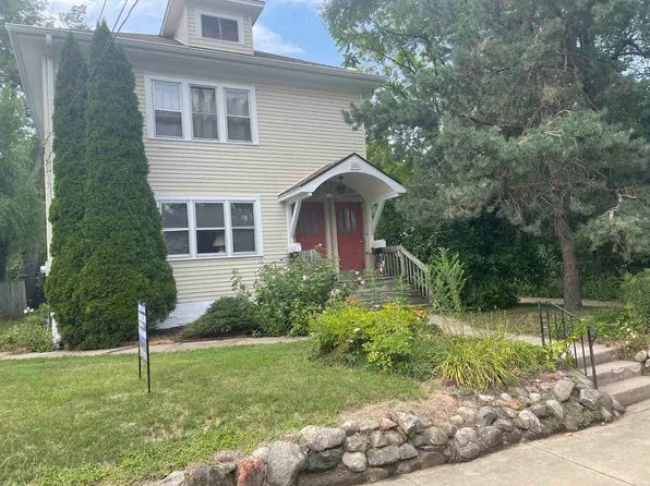 121 S Prospect St, Rockford, IL 61104