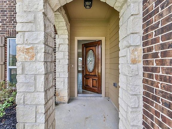 2nd image of 3314 Cabin Wood Way
