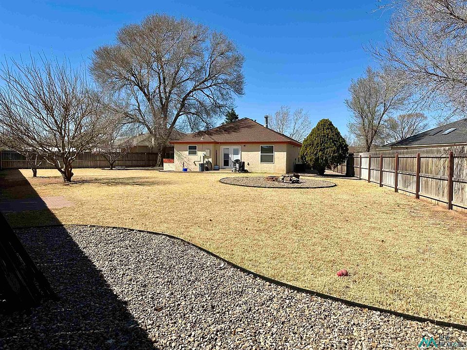 1st image of 132 Mollie Cir