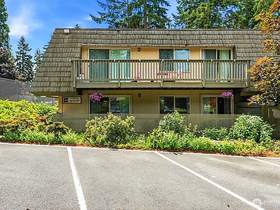4th image of 1414 154th Avenue NE #4403