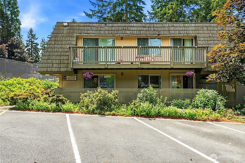 4th image of 1414 154th Avenue NE #4403
