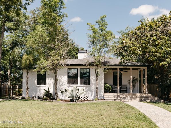 1063 S Shores Road, Jacksonville, FL 32207
