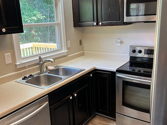 New appliances, New luxury Vinyl Flooring throughout home