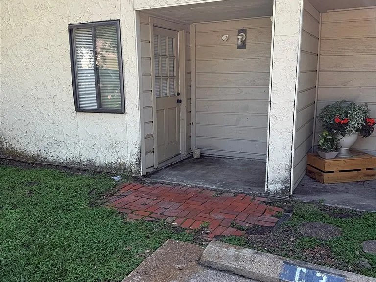 4405 Carter Creek Pkwy #3 — Photo 3