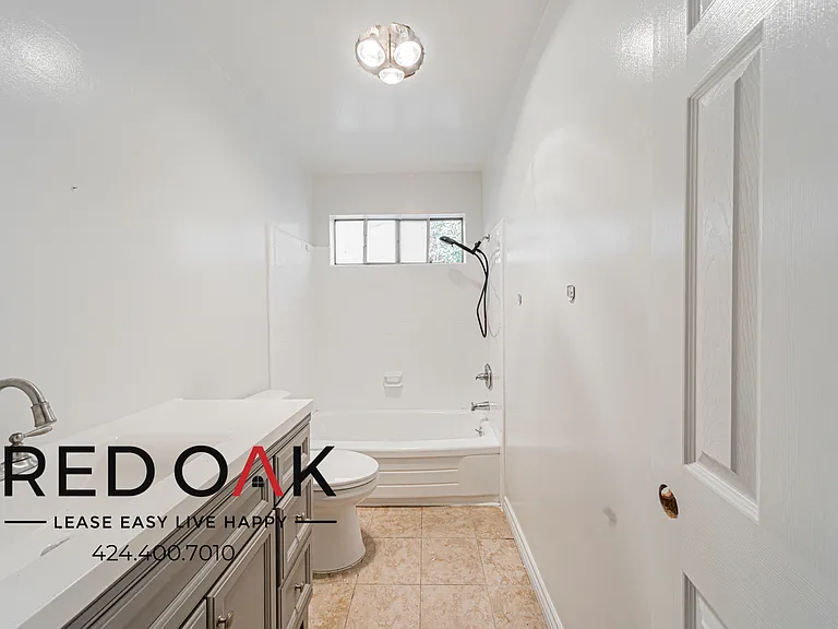 10741 Moorpark St #30 — Photo 13