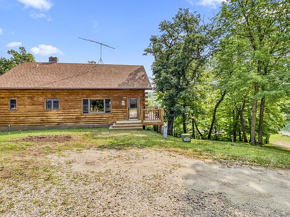 3rd image of 46696 Otter Shores Rd