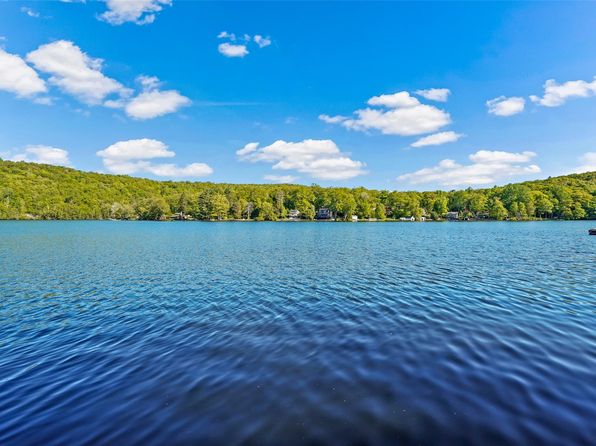 21 Chippewa Road, Putnam Valley, NY 10579