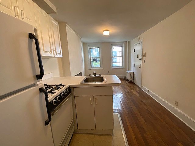 1st image of 244 W 10th St APT 1
