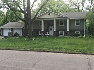 4426 Banbury Ln, Minnetonka, MN 55345