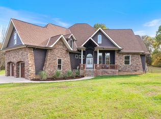 472 Parker Rd, Portland, TN 37148