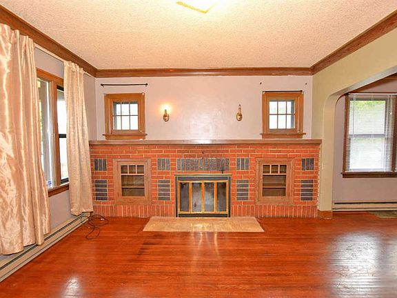 5th image of 317 W Montgomery Ave