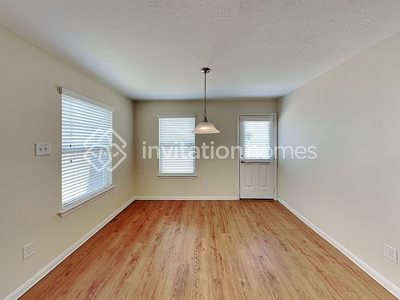 5th image of 18818 Dennington Dr