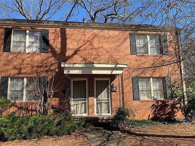 1451 S Milledge Ave — Photo 1