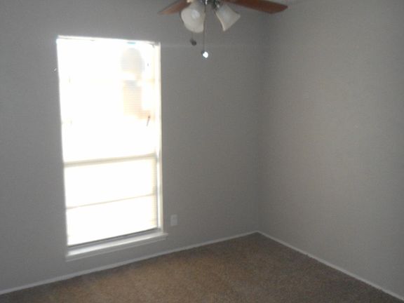 5th image of 3209 Chalmette Ct