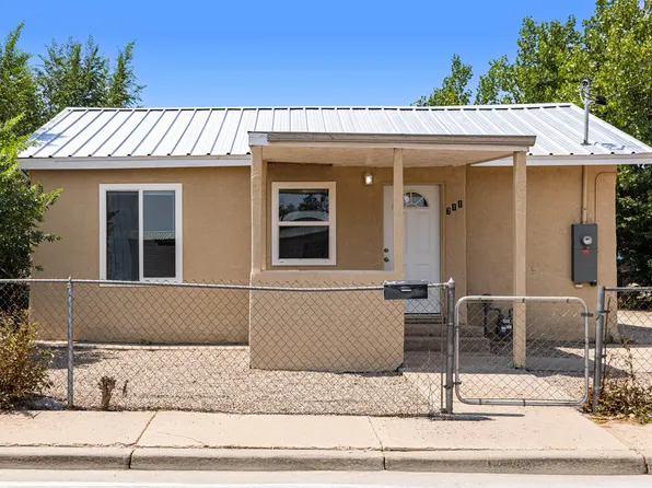 711 Anthony Dr, Belen, NM 87002