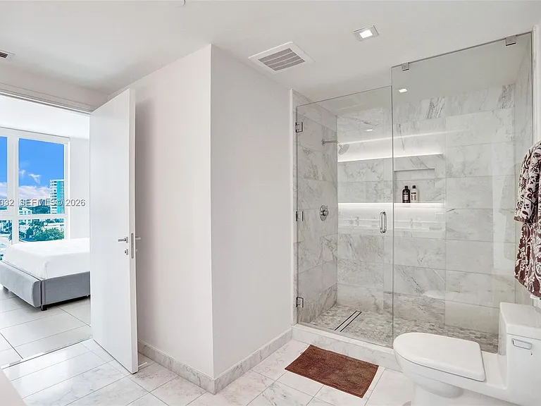 401 N Birch Rd #813 — Photo 20