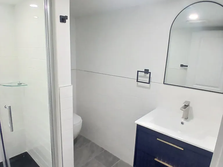 537 E Mayland St — Photo 32