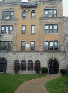 1st image of 6126 S Woodlawn Ave #320