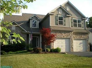 6819 Casselbury Mills Ct, Lewis Center, OH 43035