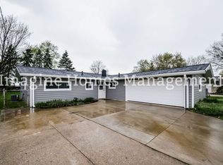 9192 Milford Dr, Northfield, OH 44067