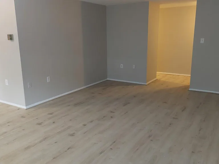 18622 Walkers Choice Rd #6 — Photo 11