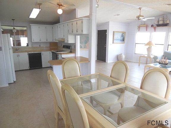 3rd image of 262 Seabreeze Dr