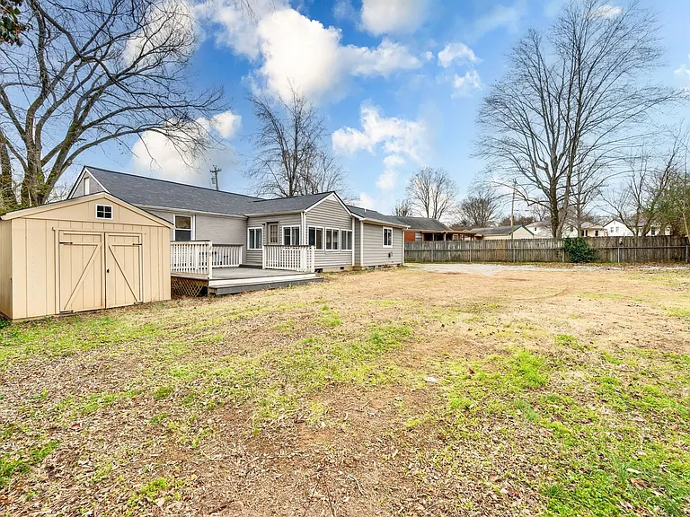 5023 Packard Dr — Photo 3