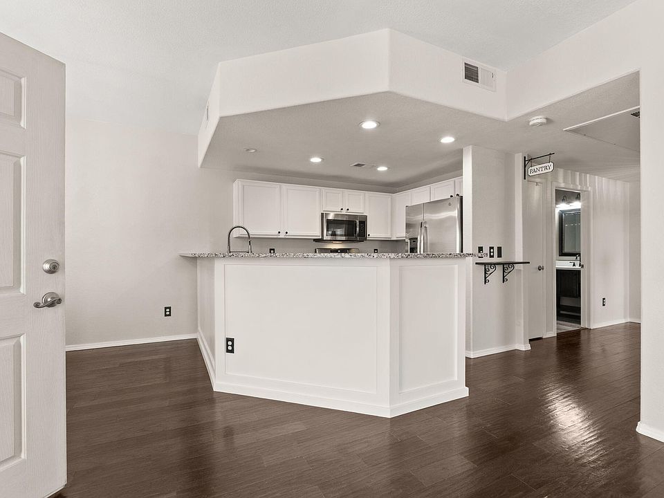 1st image of 6800 Vista Del Norte Dr NE #1224