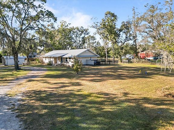 2nd image of 4805 Cooper Rd