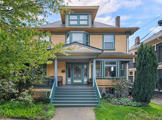 1424 SE Oak St, Portland, OR 97214