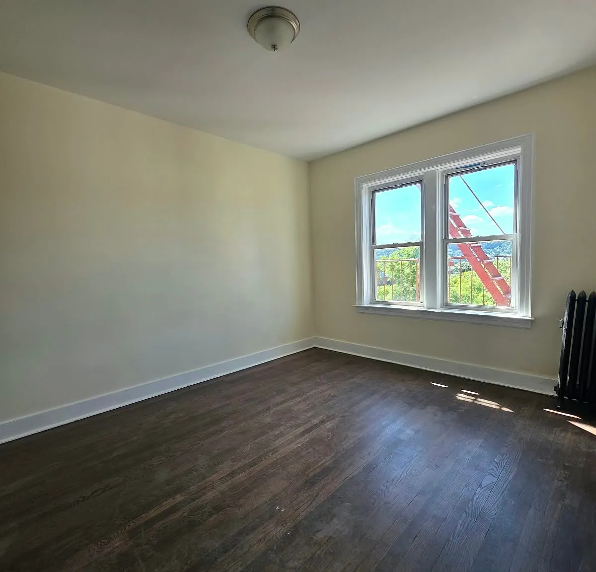 2 bed, 1.0 bath, $2,800 — Photo 2