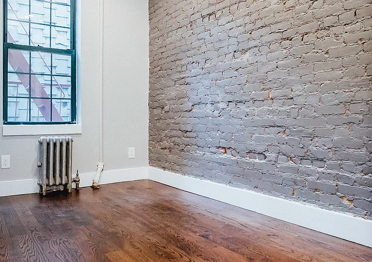 206 Scholes St #9 — Photo 17