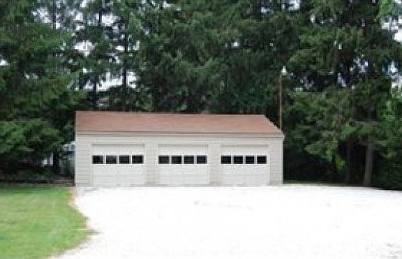 3rd image of 2134 Glenmount Ave