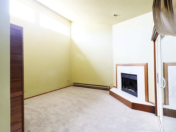 3rd image of 4210 Factoria Blvd SE APT A11