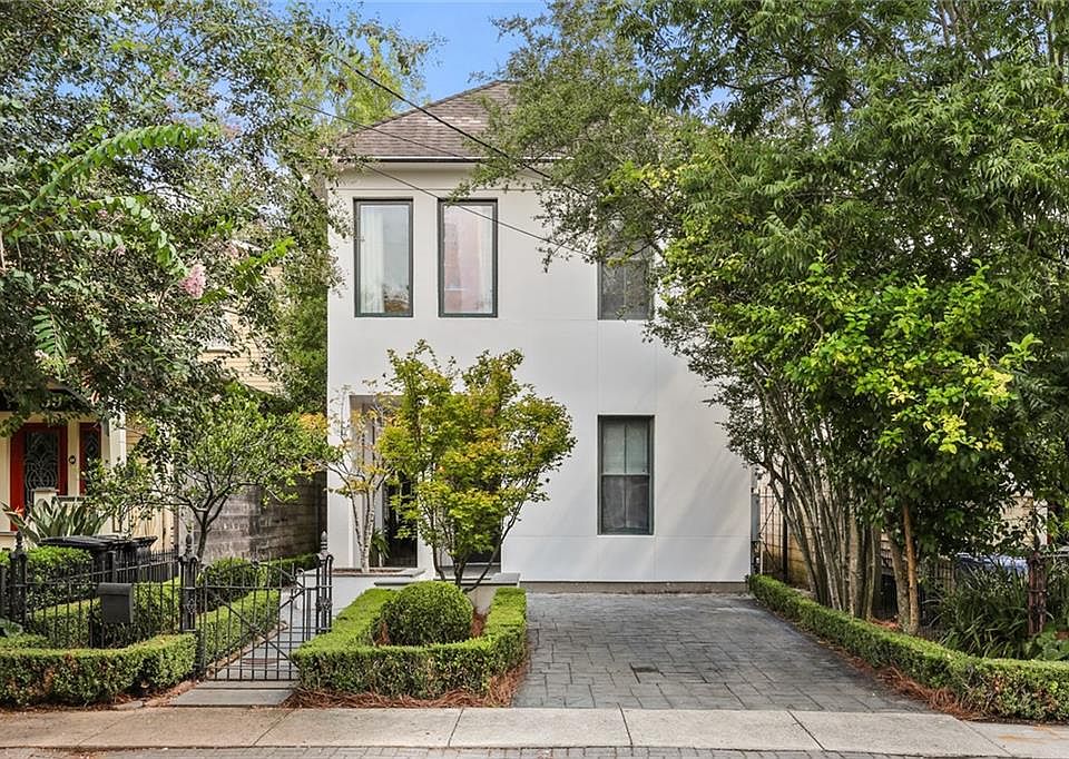 1st image of 6057 Annunciation St