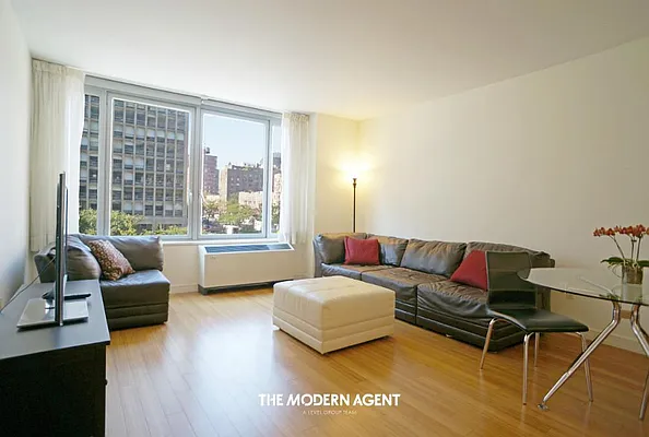 Rented by Level Group | media 13