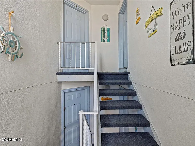 30 Dune Ter — Photo 25