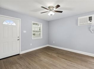 116 Yorke St #C, Belle Chasse, LA 70037