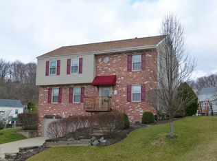 7 Ashley Ln, New Kensington, PA 15068