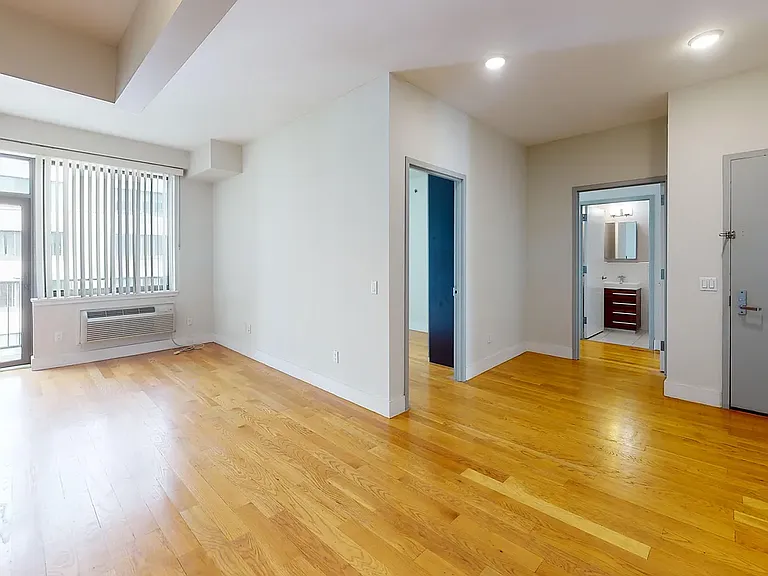 71 E 110th St #5B — Photo 2