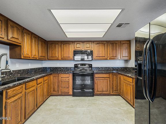 4th image of 1102 W Peoria Avenue #11