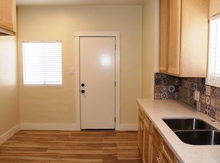 2525 E 10th St #A70M4XNEQ, Long Beach, CA 90804