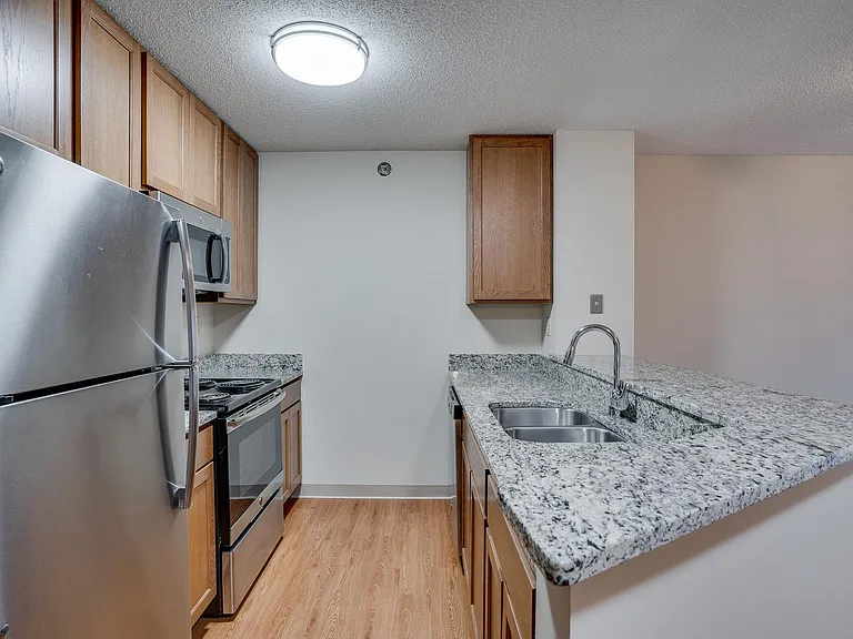 Laurel Village Apartments — Photo 53