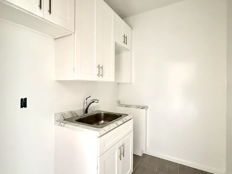 46 W 73rd St #5F — Photo 12