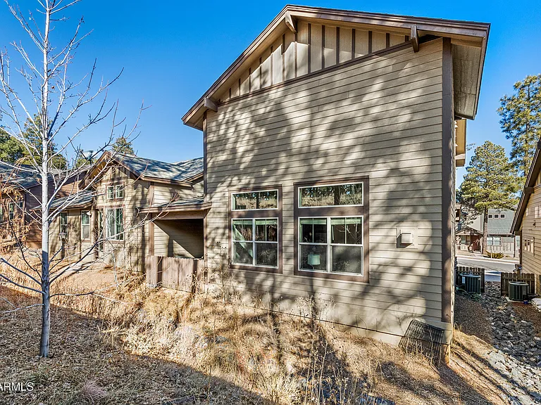2477 W Mission Timber Cir — Photo 55