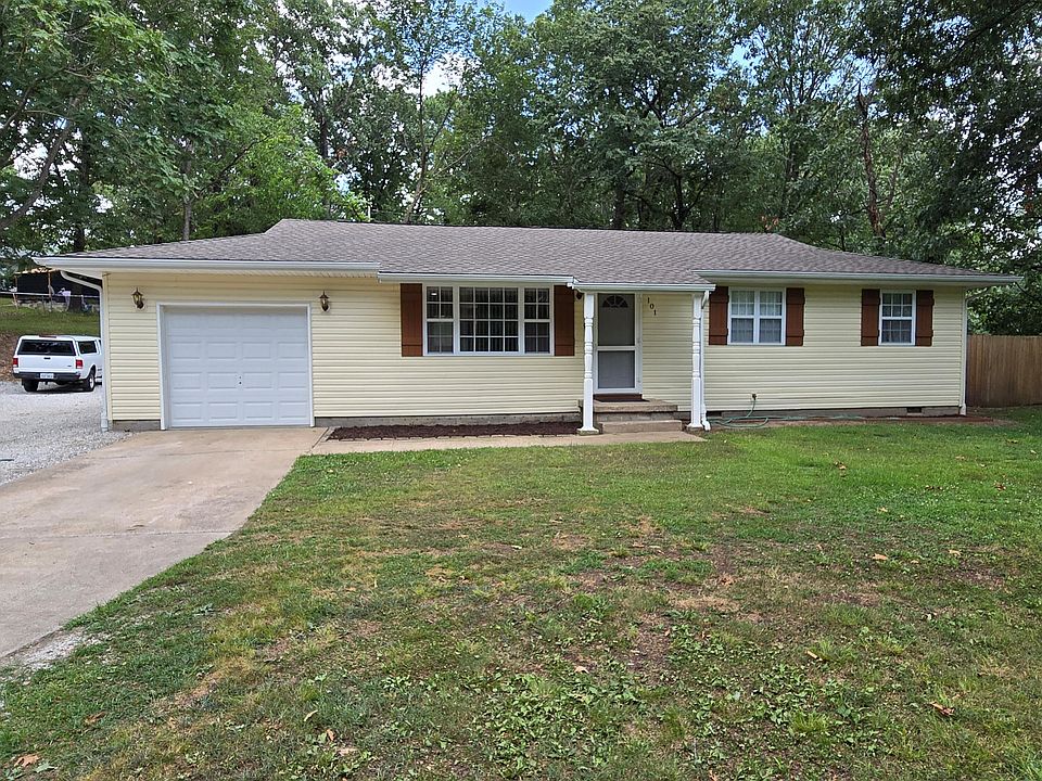 1st image of 101 Red Oak Loop