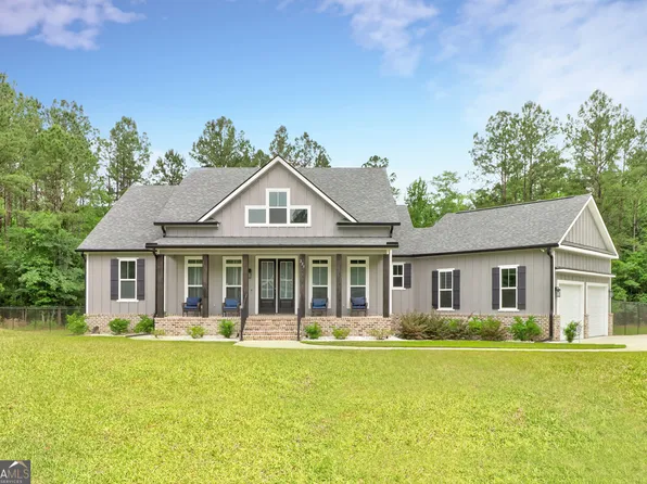 225 Dean Dr, Guyton, GA 31312