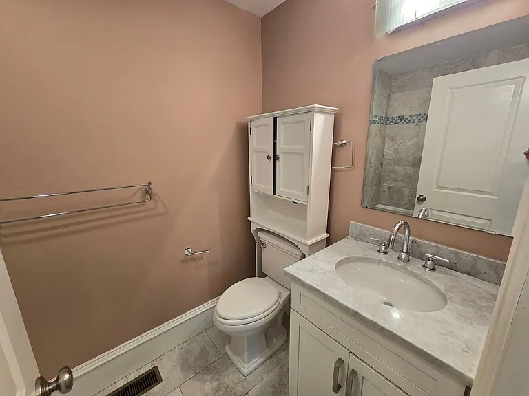862 E 2nd St #1 — Photo 5