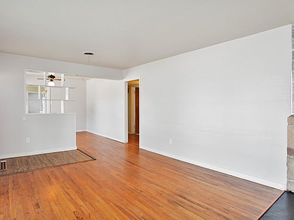 4th image of 3501 26th St
