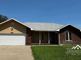 2006 Cactus Rd, Dodge City, KS 67801